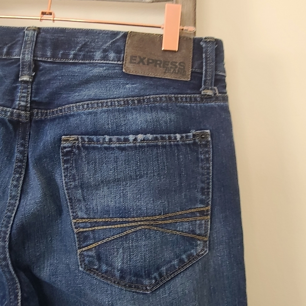 ⭐️40% Off⭐️ Express Men's Distressed Rocco Jeans - Picture 11 of 13